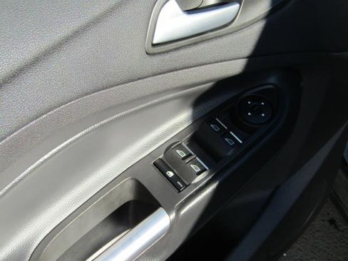 Certified 2019 Ford Escape SEL image 15