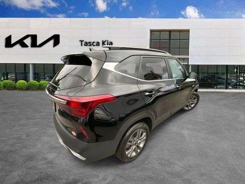 Used 2023 Kia Seltos S w/ Navigation Package image 4