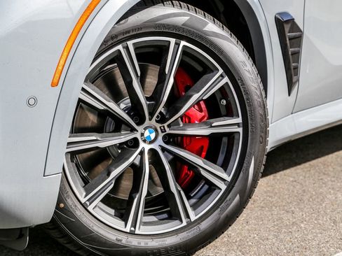 New 2026 BMW X5 xDrive50e w/ M Sport Package image 9