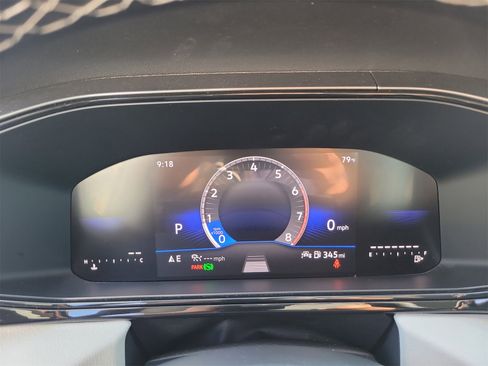 Certified 2025 Volkswagen Taos S image 31