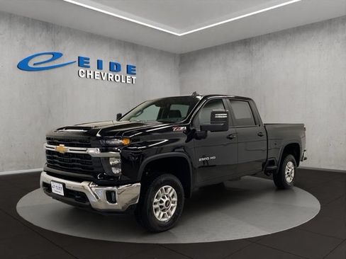 New 2026 Chevrolet Silverado 2500 LT w/ All Star Edition AWD/4WD image 7