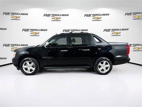 Used 2012 Chevrolet Avalanche LS w/ All-Star Edition image 4