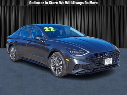 Used 2022 Hyundai Sonata Limited w/ Preferred Accessory Package