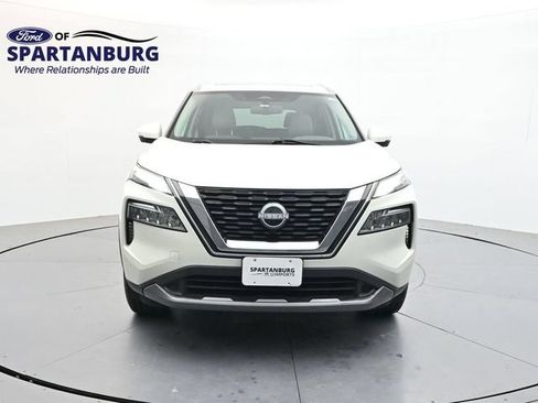 Used 2023 Nissan Rogue SL FWD image 2