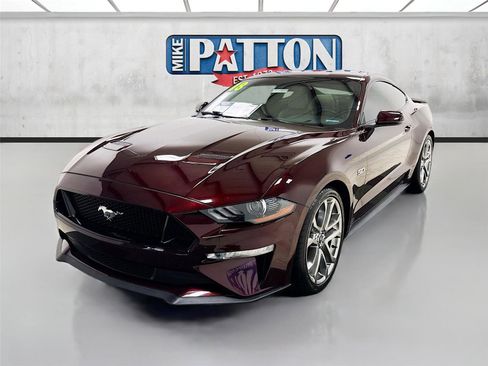 Certified 2018 Ford Mustang GT Premium image 3
