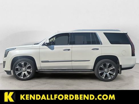 Used 2016 Cadillac Escalade Premium AWD/4WD image 8