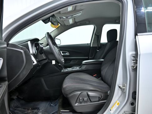 Used 2017 Chevrolet Equinox LS AWD/4WD image 5