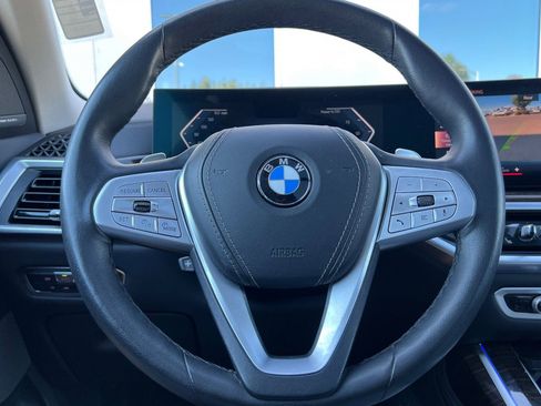Used 2023 BMW X7 xDrive40i image 24