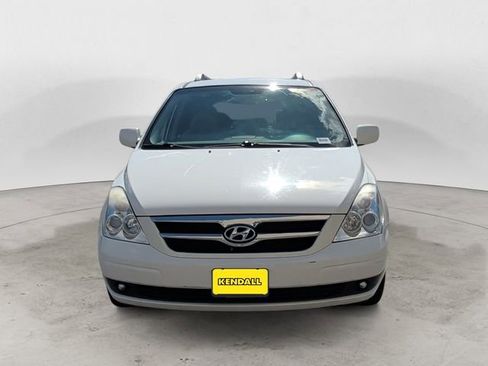 Used 2007 Hyundai Entourage GLS image 8