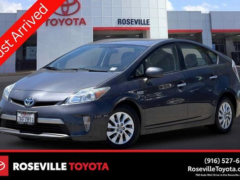 Used 2015 Toyota Prius Prime Plug-In Hybrid FWD image 1