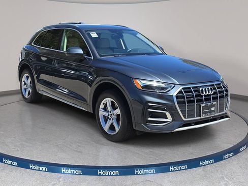 Certified 2023 Audi Q5 Premium w/ Convenience Package AWD/4WD image 4