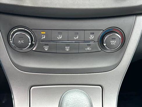 Used 2014 Nissan Sentra S image 21