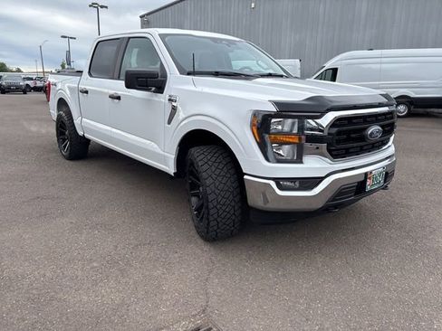 Used 2023 Ford F150 XLT w/ Trailer Tow Package AWD/4WD image 7