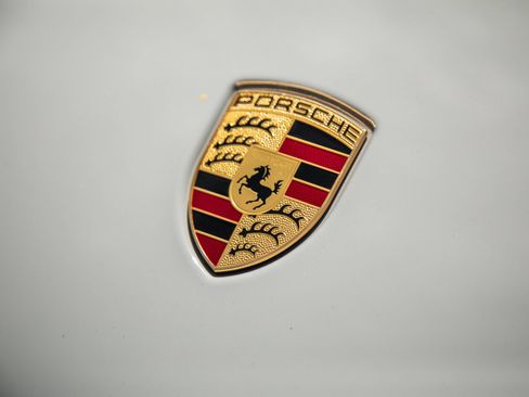 Certified 2023 Porsche Macan S AWD/4WD image 23