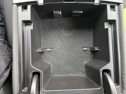 Used 2018 GMC Sierra 1500 SLE w/ SLE Value Package image 27