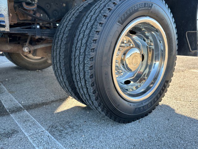 Used 2015 Ford F550 2WD Crew Cab Super Duty image 11