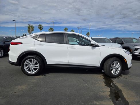 New 2026 Buick Envista Sport Touring FWD image 3