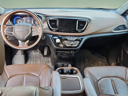Used 2020 Chrysler Pacifica Limited w/ Advanced Safetytec Group image 19