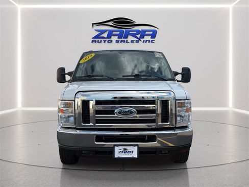 Used 2010 Ford E-350 and Econoline 350 XL RWD image 2