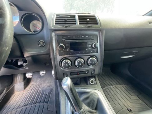 Used 2011 Dodge Challenger R/T RWD image 11