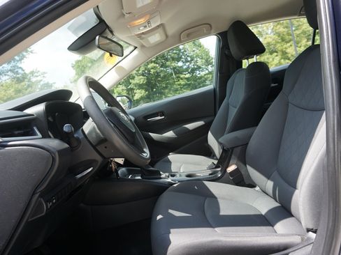 Used 2020 Toyota Corolla LE FWD image 13