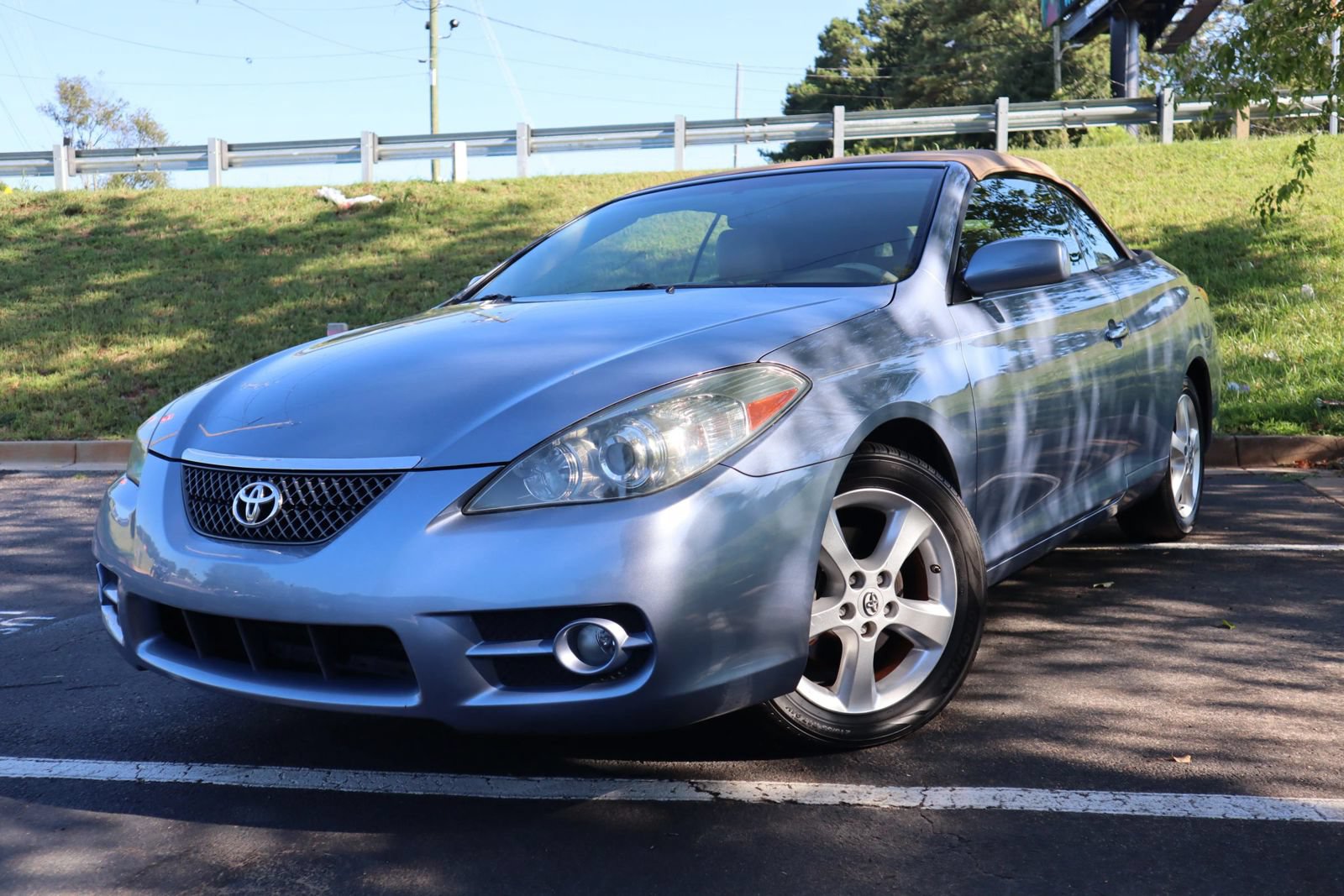 Used 2008 Toyota Solara SLE FWD image 2