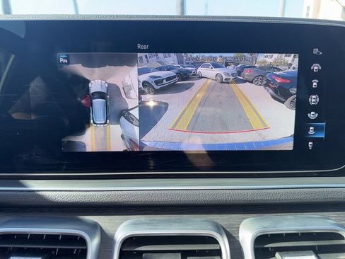 Used 2022 Mercedes-Benz GLE 350 w/ Premium Package image 21