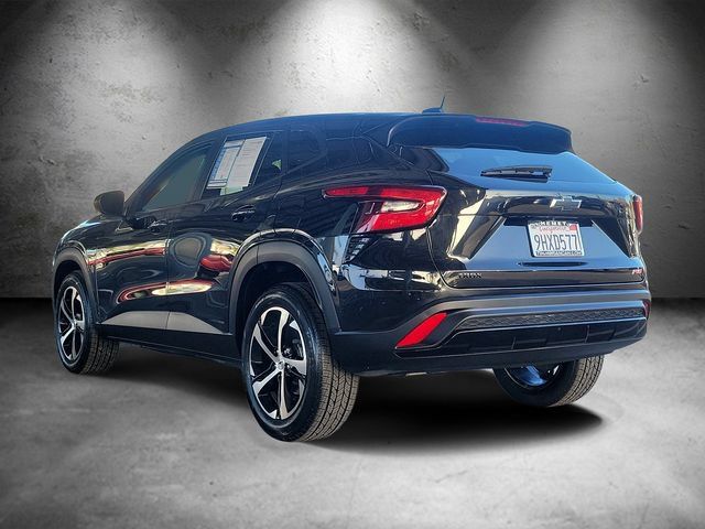 Used 2024 Chevrolet Trax RS FWD image 4