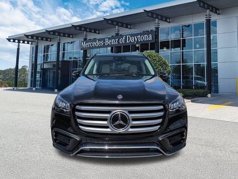 Used 2024 Mercedes-Benz GLS 580 4MATIC w/ Warmth & Comfort Package image 9