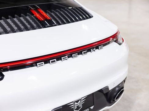 Used 2022 Porsche 911 Carrera image 15