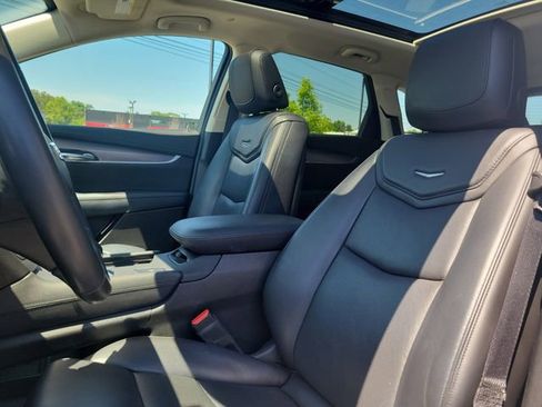 Used 2019 Cadillac XT5 Luxury FWD image 12