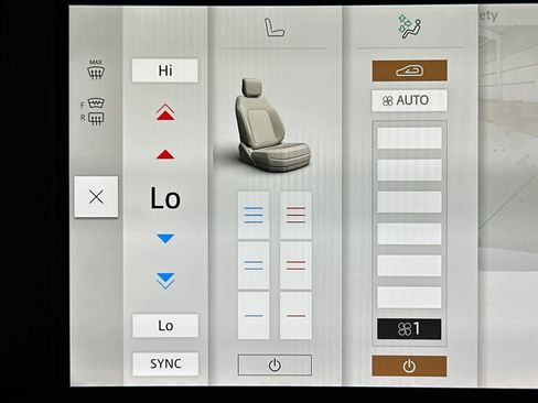 Used 2025 Land Rover Range Rover Velar Dynamic SE image 21