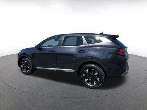 Used 2026 Kia Sportage LX AWD/4WD image 8