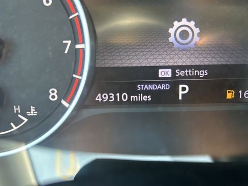 Used 2023 Nissan Rogue S image 18