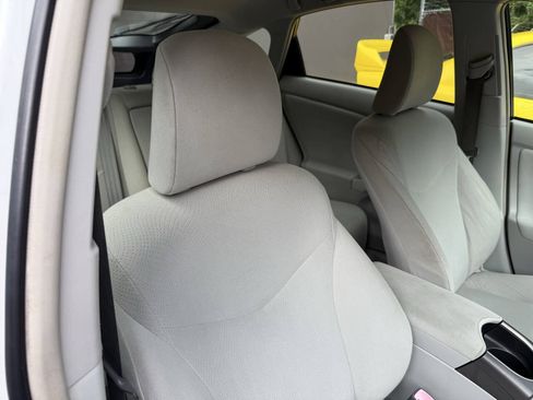 Used 2013 Toyota Prius Three FWD image 34
