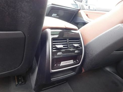 Used 2022 BMW X5 xDrive40i AWD/4WD image 17