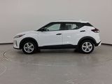 Used 2022 Nissan Kicks S image 2