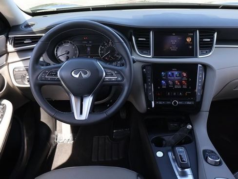 Used 2023 INFINITI QX50 Luxe FWD image 16