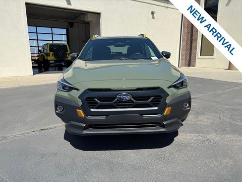 Used 2025 Subaru Crosstrek 2.5i Wilderness AWD/4WD image 2