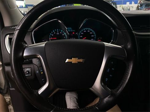 Used 2016 Chevrolet Traverse LT w/ LPO, 'HIT The Road' Package AWD/4WD image 21