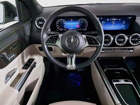 Certified 2026 Mercedes-Benz GLA 250 image 6