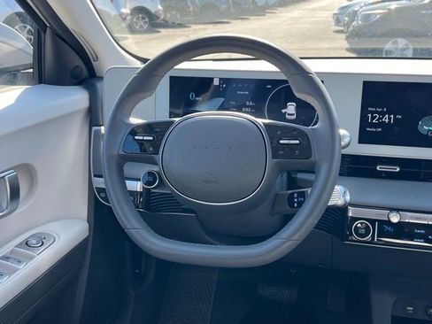Used 2024 Hyundai Ioniq 5 SE image 12