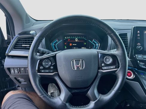 Used 2024 Honda Odyssey Elite image 11
