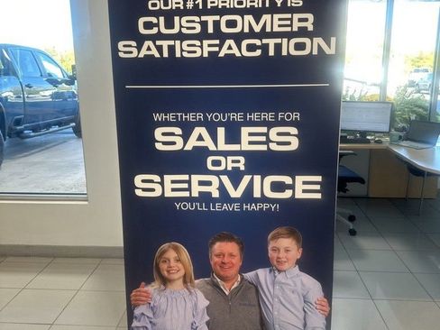 Used 2023 Chevrolet Traverse RS w/ LPO, Floor Liner Package image 40