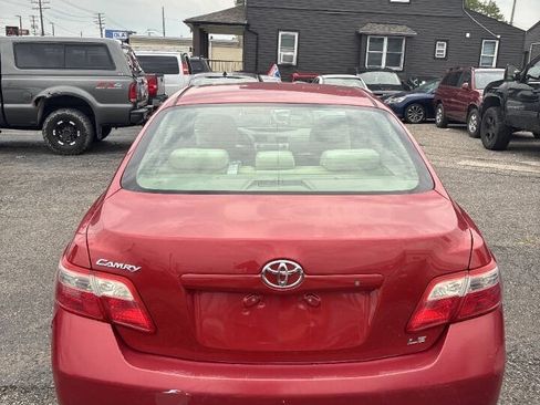 Used 2009 Toyota Camry LE FWD image 7