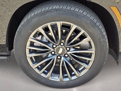 Used 2025 Cadillac Escalade Sport Platinum RWD image 11