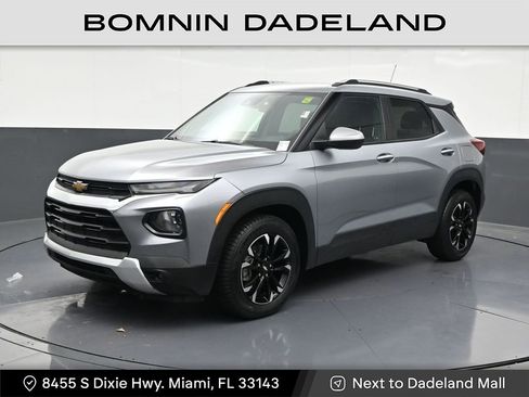Used 2023 Chevrolet TrailBlazer LT FWD image 1