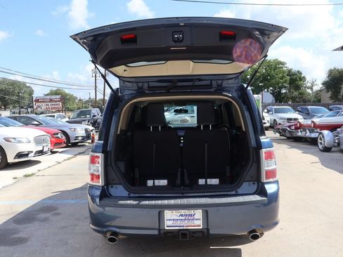 Used 2018 Ford Flex SEL w/ Equipment Group 202A AWD/4WD image 18