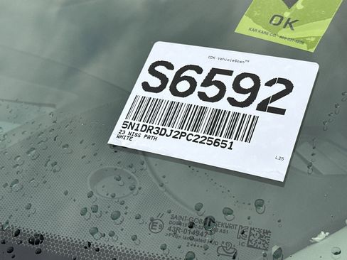 Used 2023 Nissan Pathfinder Platinum w/ Cargo Package image 30