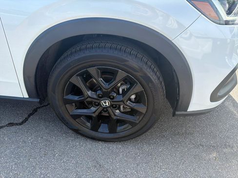 Used 2023 Honda HR-V Sport image 4